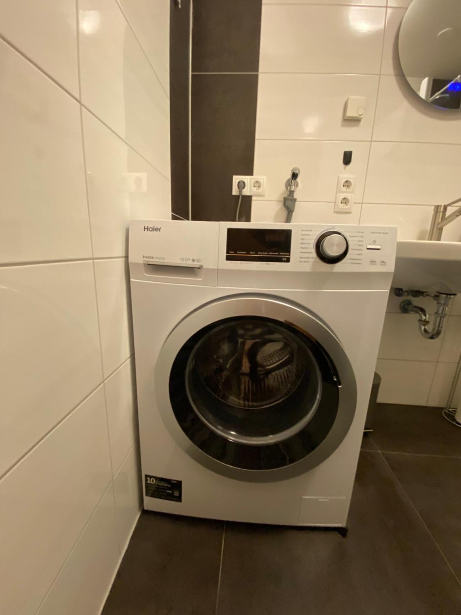 Gross, Modern, Vollausgestattet, Gemuetlich Mit Kueche Und Parkplatz Fuer Urlaub Oder Business Apartment Kettig Екстериор снимка