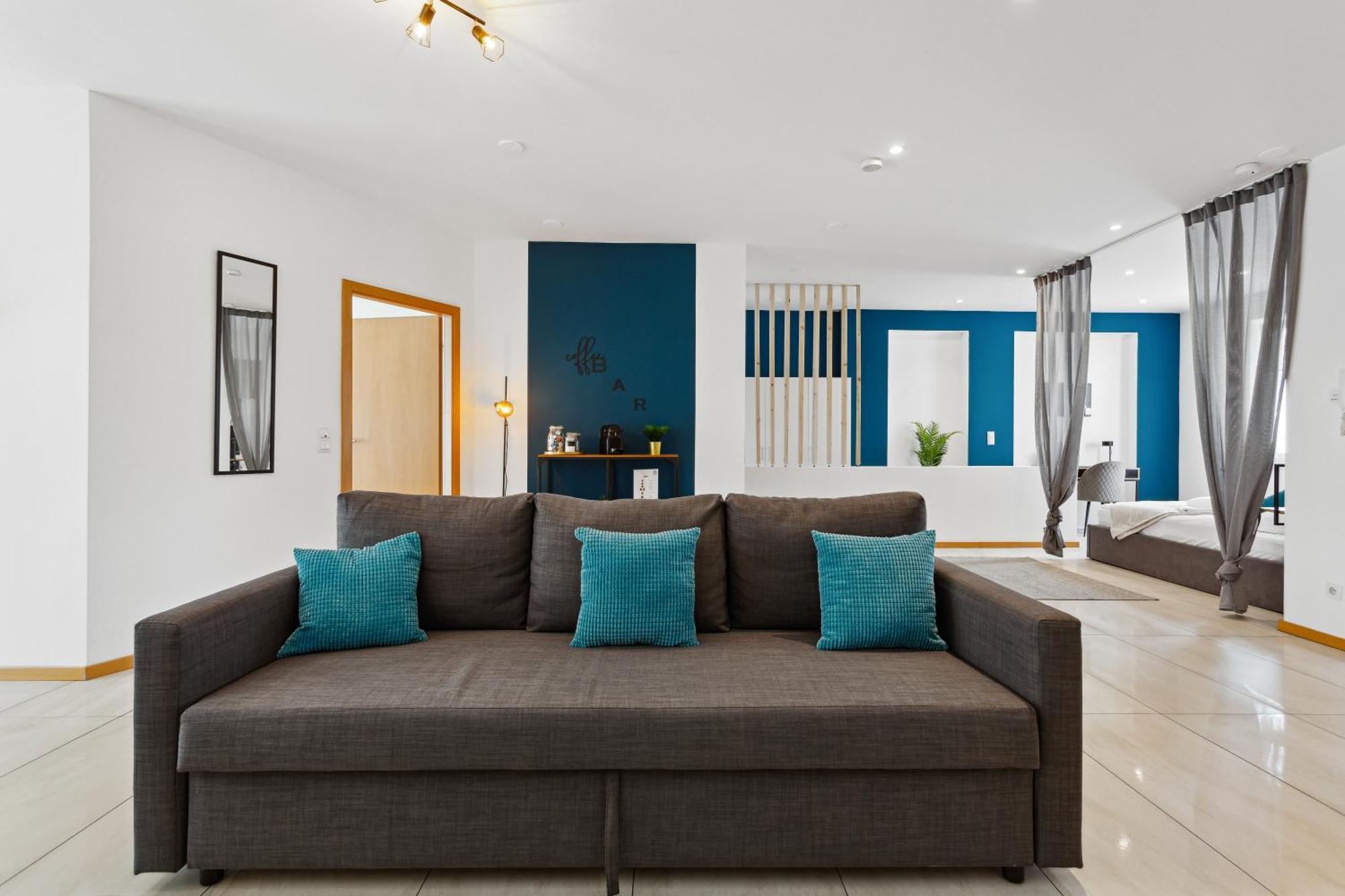 Gross, Modern, Vollausgestattet, Gemuetlich Mit Kueche Und Parkplatz Fuer Urlaub Oder Business Apartment Kettig Екстериор снимка
