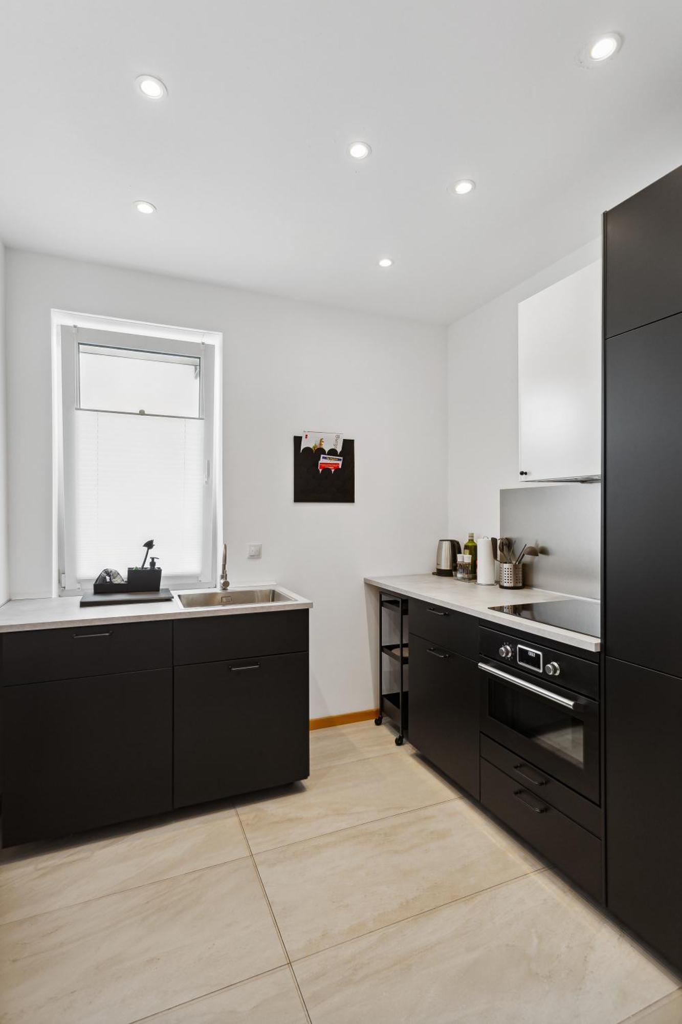 Gross, Modern, Vollausgestattet, Gemuetlich Mit Kueche Und Parkplatz Fuer Urlaub Oder Business Apartment Kettig Екстериор снимка