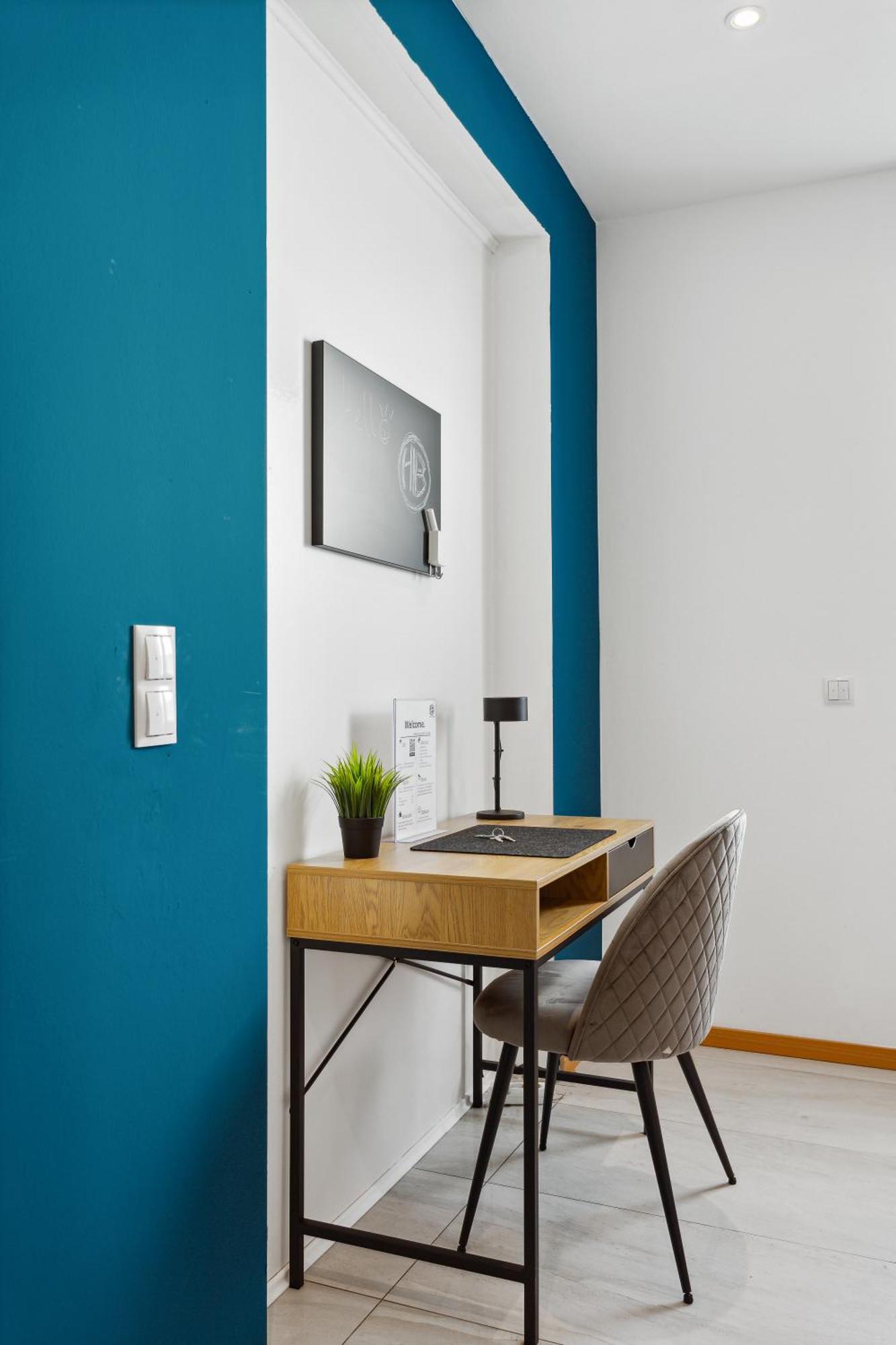 Gross, Modern, Vollausgestattet, Gemuetlich Mit Kueche Und Parkplatz Fuer Urlaub Oder Business Apartment Kettig Екстериор снимка