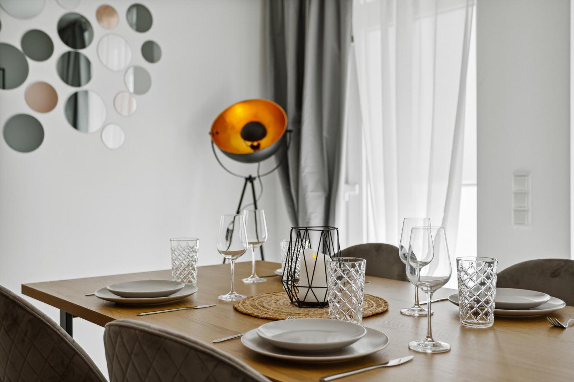 Gross, Modern, Vollausgestattet, Gemuetlich Mit Kueche Und Parkplatz Fuer Urlaub Oder Business Apartment Kettig Екстериор снимка