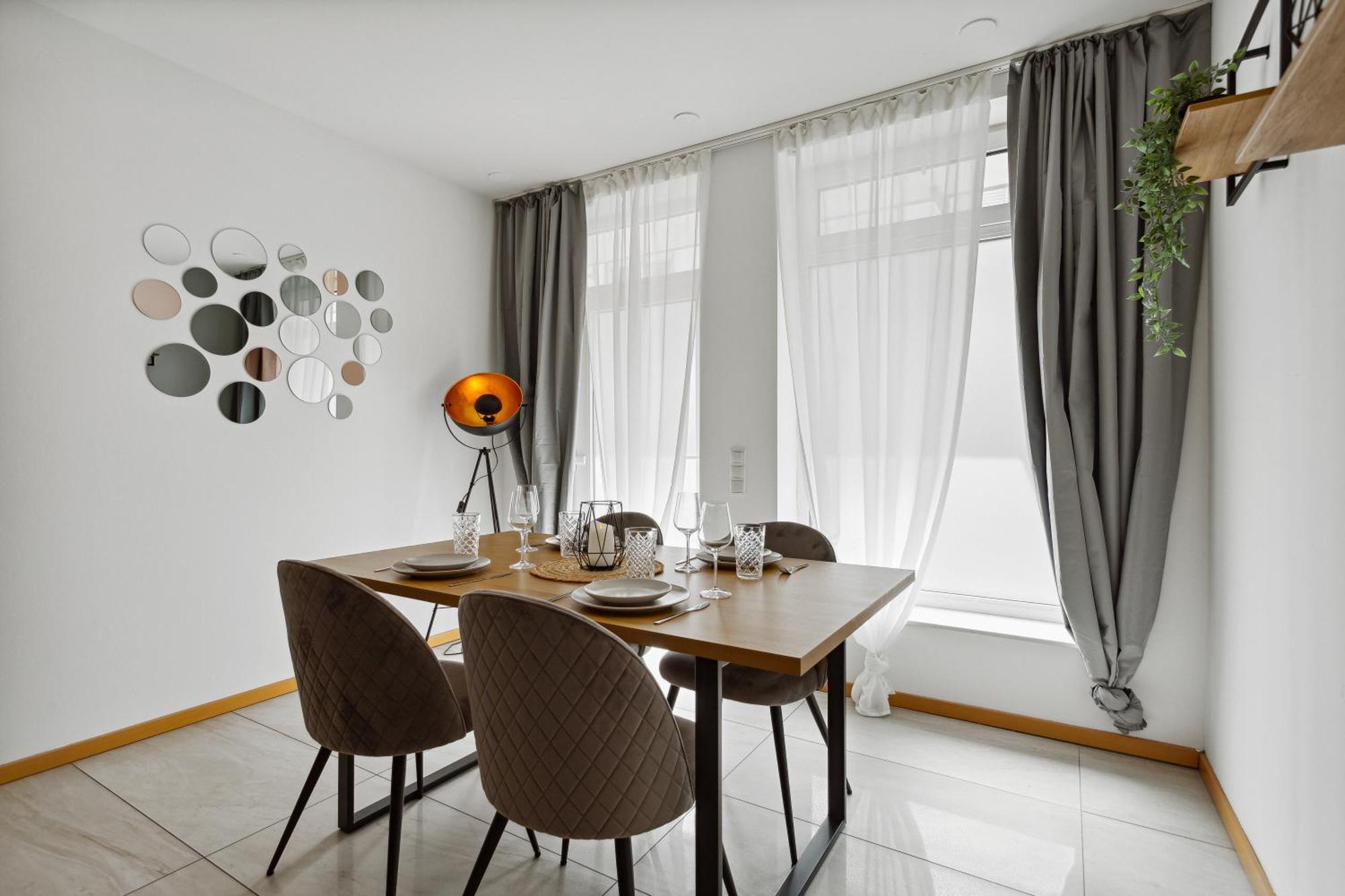 Gross, Modern, Vollausgestattet, Gemuetlich Mit Kueche Und Parkplatz Fuer Urlaub Oder Business Apartment Kettig Екстериор снимка